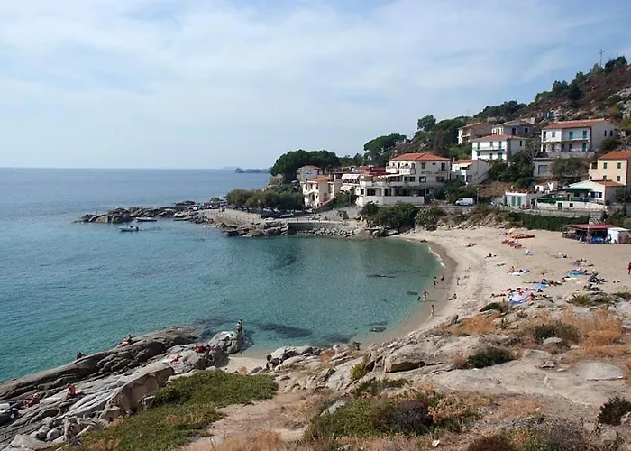 Montecristo Apartment *